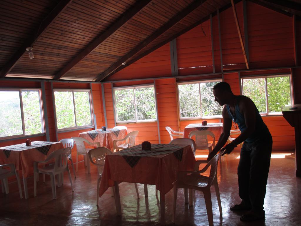 Hotel Flemming Tree Providencia Island Экстерьер фото