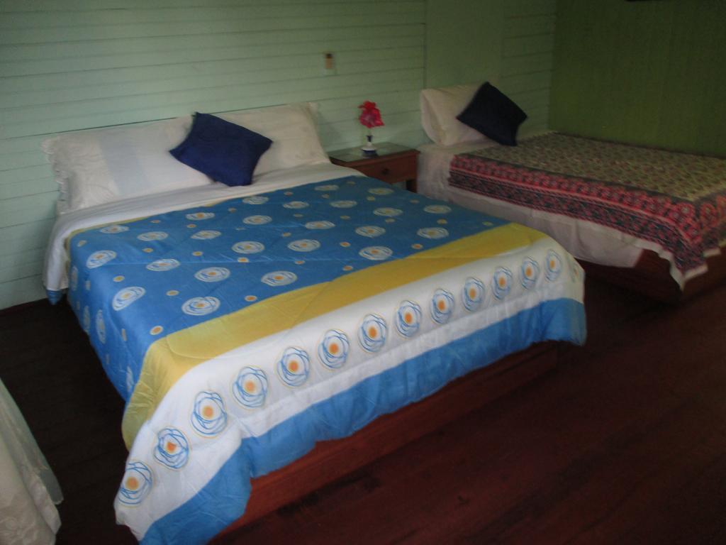 Hotel Flemming Tree Providencia Island Экстерьер фото
