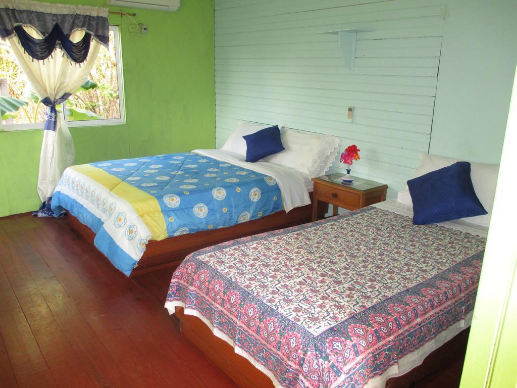 Hotel Flemming Tree Providencia Island Экстерьер фото