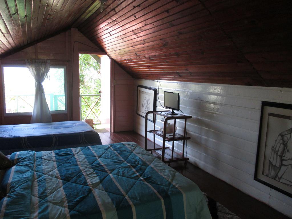 Hotel Flemming Tree Providencia Island Экстерьер фото