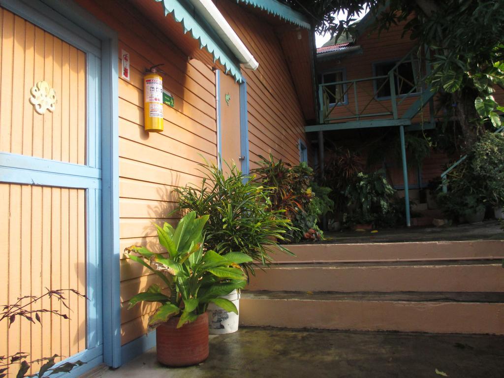 Hotel Flemming Tree Providencia Island Экстерьер фото