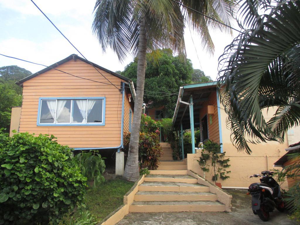 Hotel Flemming Tree Providencia Island Экстерьер фото